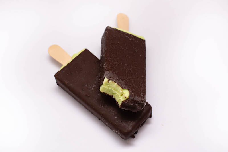 Pistacho bañado con chocolate